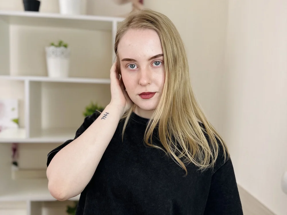 LinnGross' Offline Chat Room
