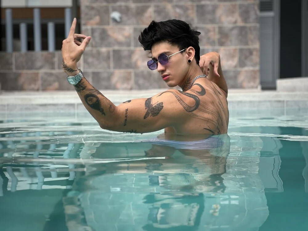 JUSTIN_FULLER1 오프라인 XXX 채팅