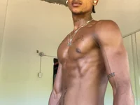invistus 🛹 live naked chat