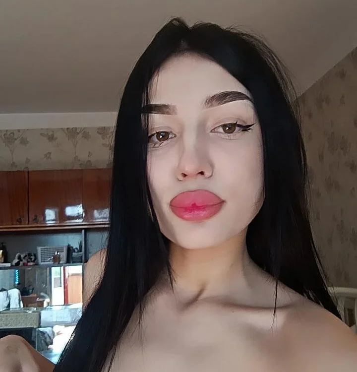 Katexswallows' Offline Chat Room