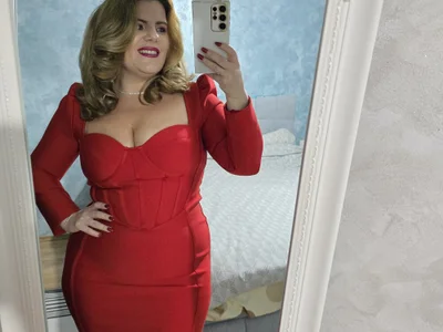 KarlyGray10 webcam livesex profile in curvy cams