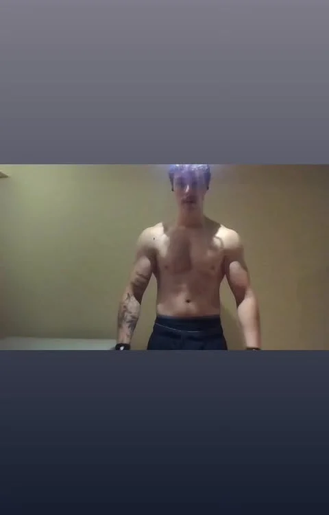 Offline XXX chat marcoolaso