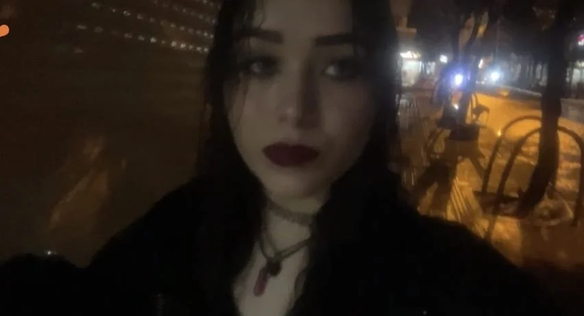 Effie000 offline chatrum