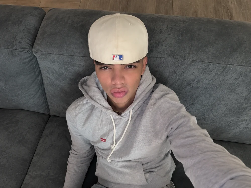 Zacktorres_ offline XXX-chatje