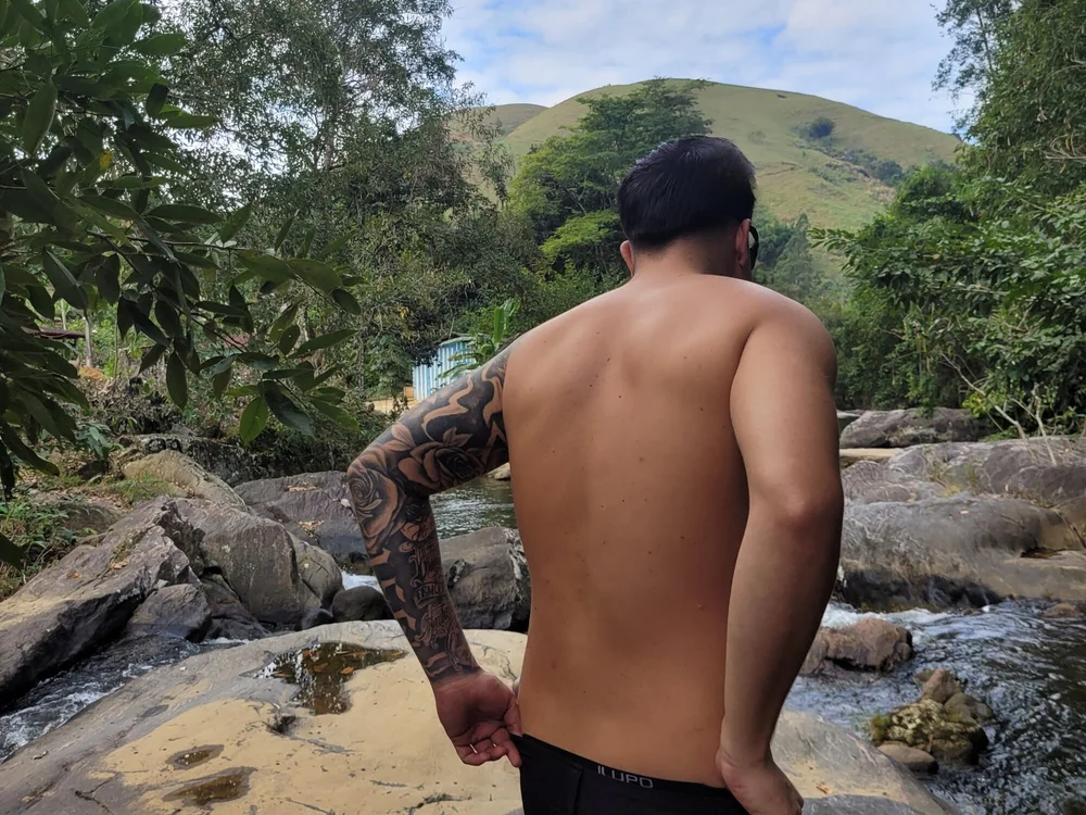 tattoado's Offline Chat Room