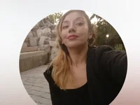 Lili Valkova live cam
