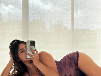 Hornyholly__ profile