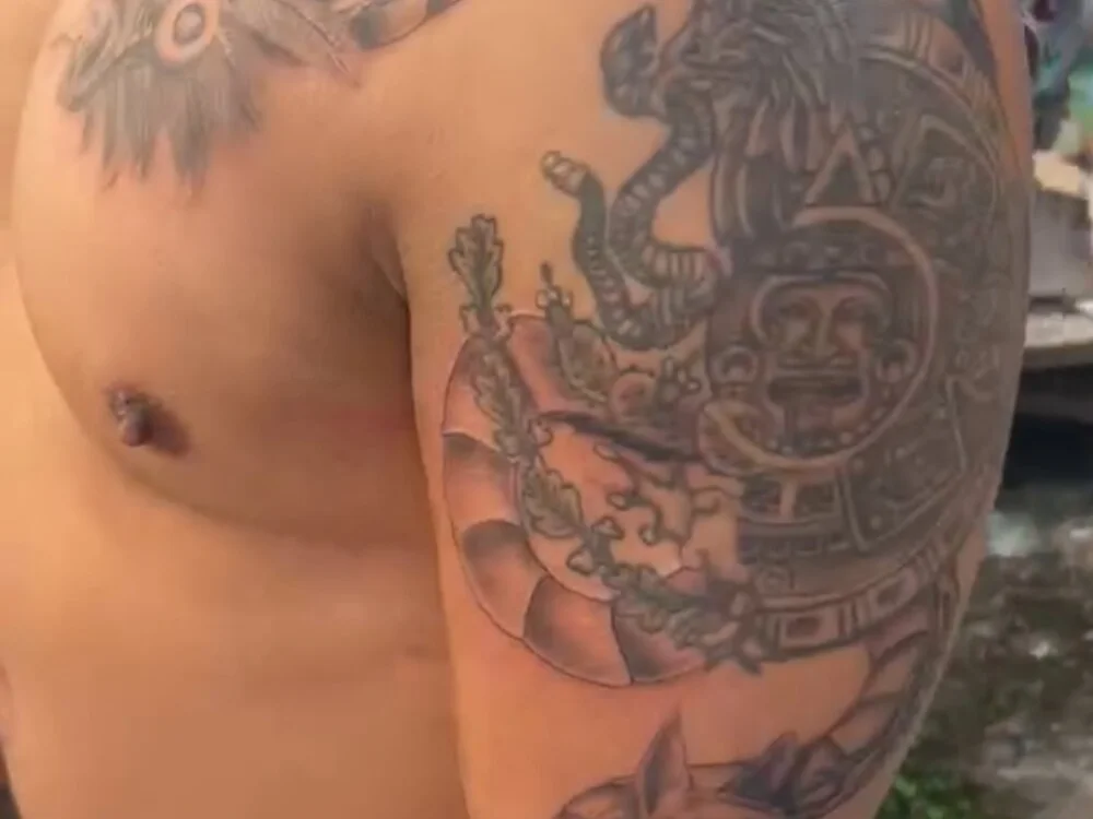 sharck12_35: συνομιλία ΧΧΧ εκτός σύνδεσης