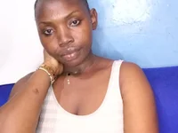 Curvyghurl 🍘 nude show