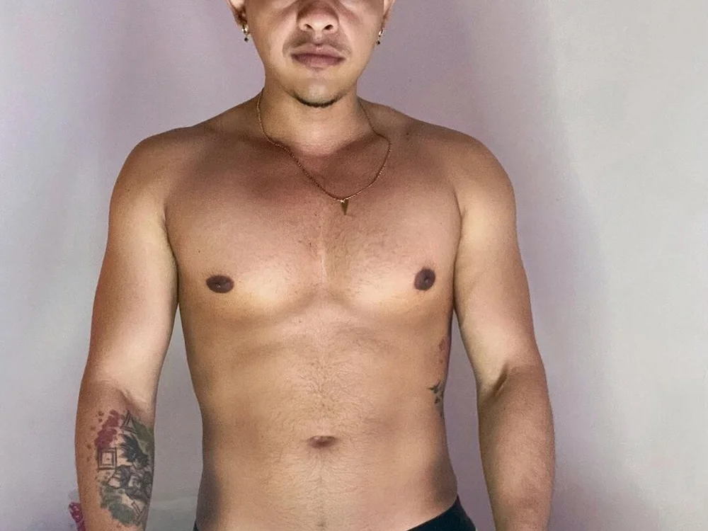 tony_top_20's Offline XXX Chat