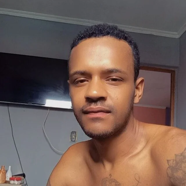 Офлайн-чат XXX NegiSouza157