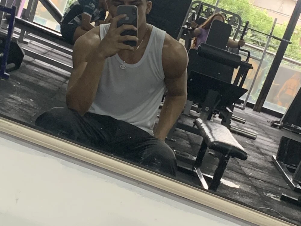 دردشة tylerwarron الجنسية دون اتصال