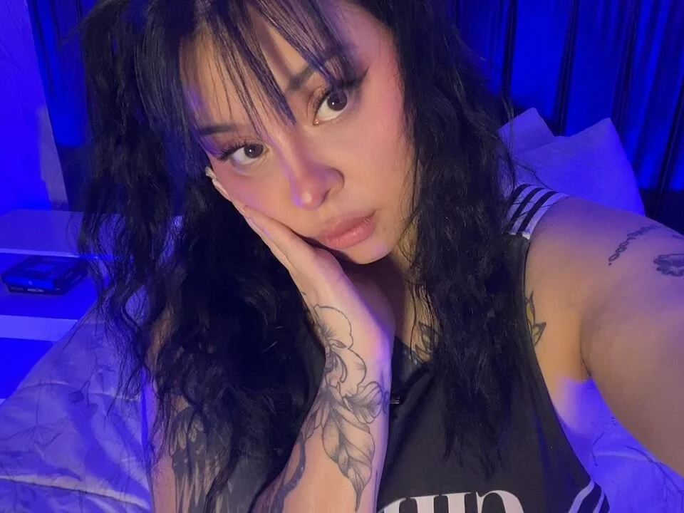 Saarada Offline XXX-chat