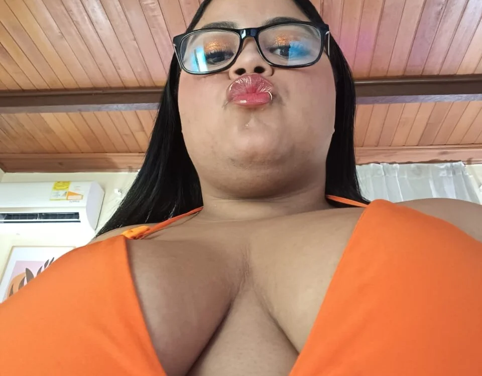 LunaaBlaze's Offline XXX Chat