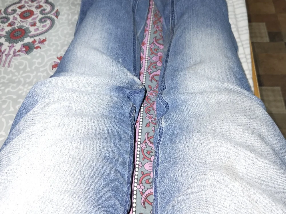 desi_pb02's Offline XXX Chat