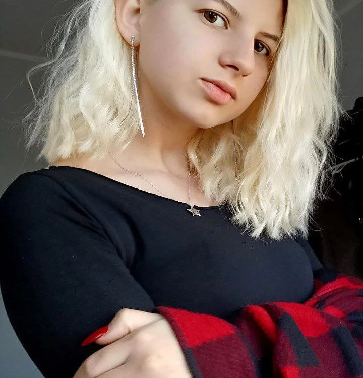 ElizaBluLowe's Offline Chat Room