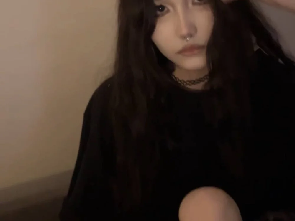 RayReina অফলাইন XXX চ্যাট