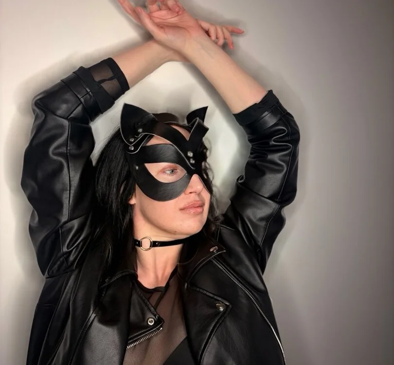 MiaFair Obrolan XXX Offline