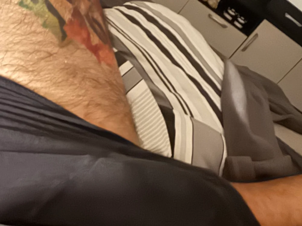 Istvan436 অফলাইন XXX চ্যাট