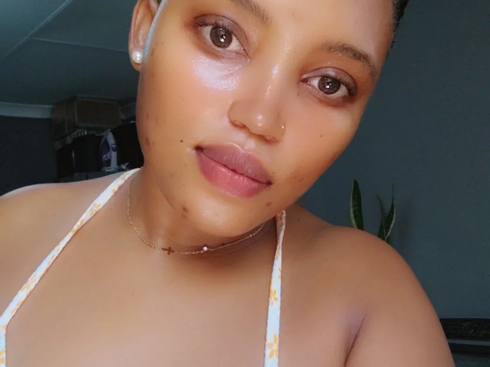 FeminineLady's Offline XXX Chat