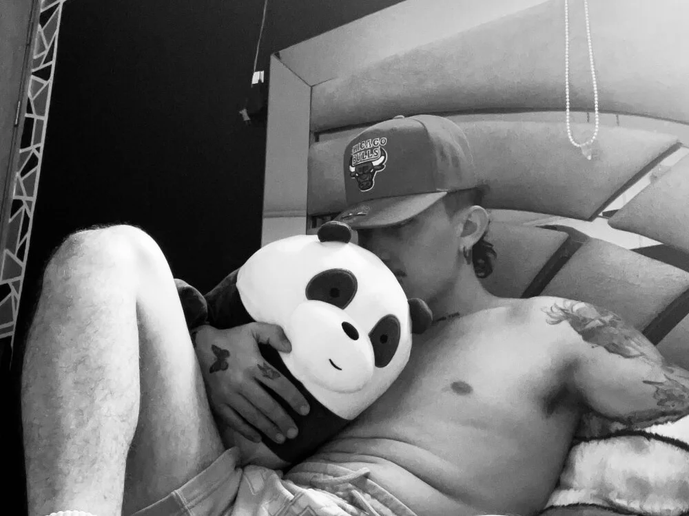 archie_1234 offline XXX-chat