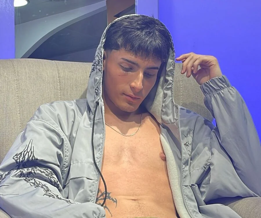 MateoMitchellのオフラインXXXチャット