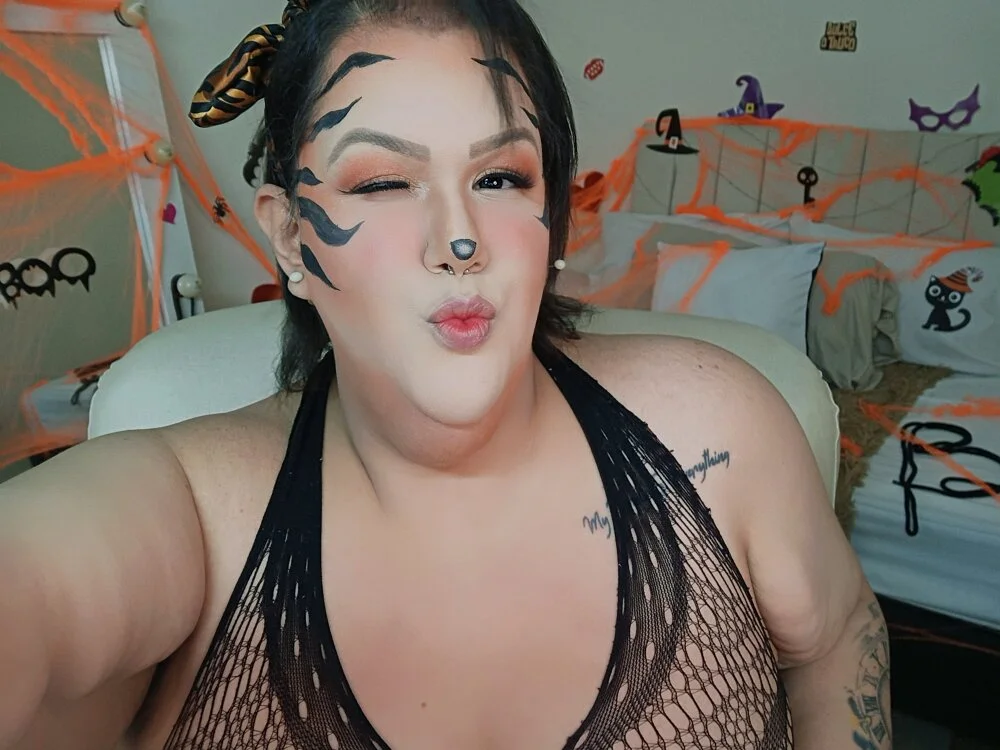 GiannaMorrys 离线XXX聊天