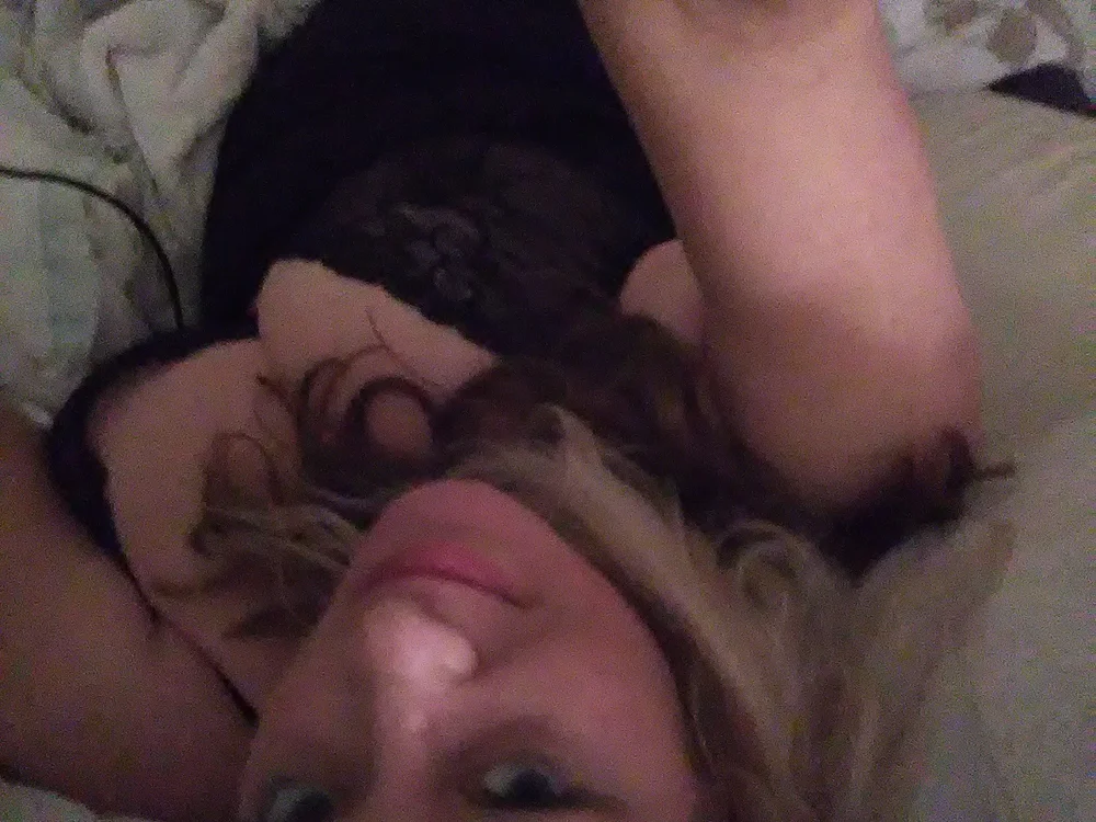 BombshellScorpio offline chatrum
