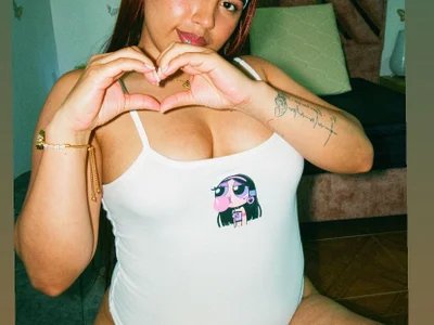 Christine_20 Live Cam and Statistics on UnifiedCams