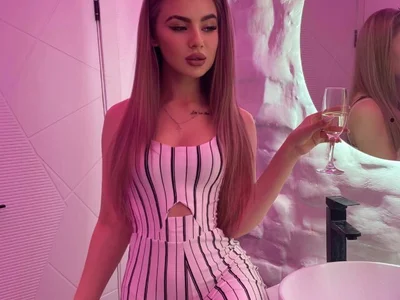 Lorenziaa - Girl 