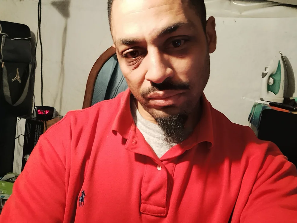 LongSleeveSteve202 offline chatrum