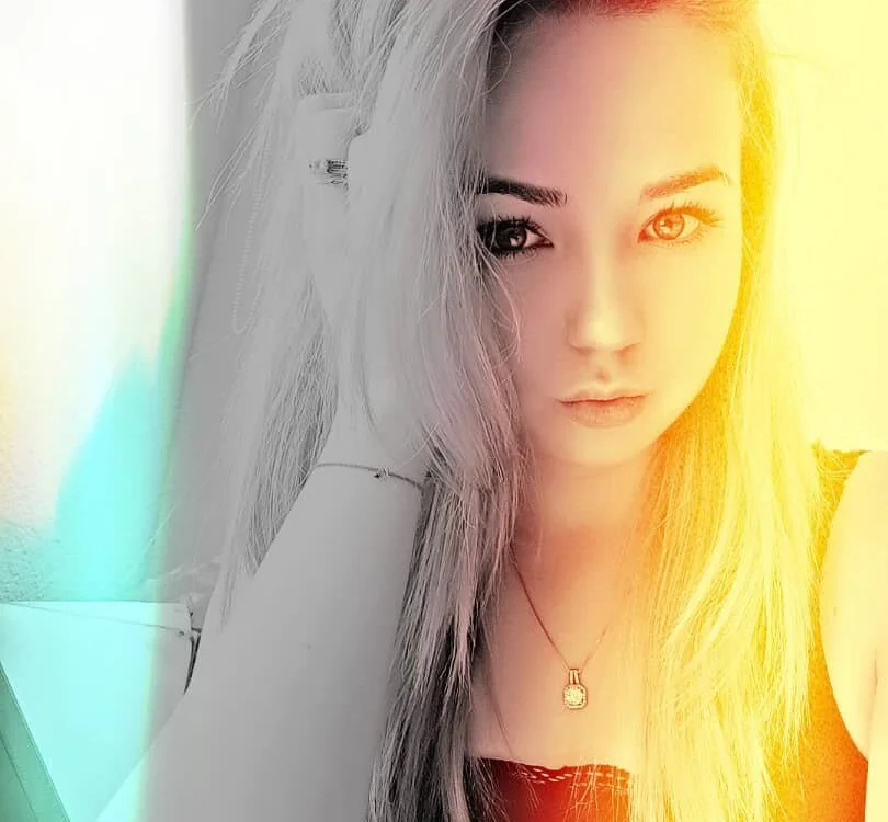 agnessa2021's Offline Chat Room