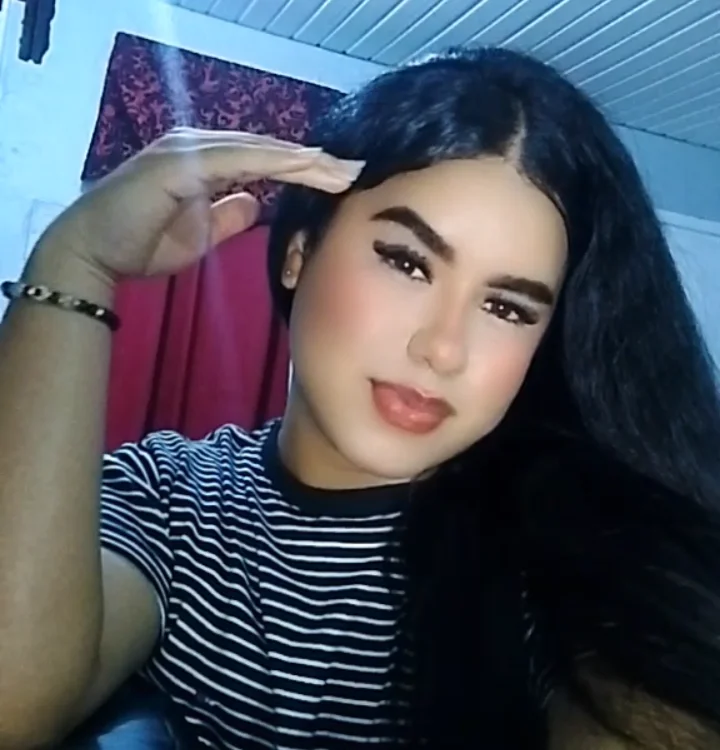 D_mgomez অফলাইন XXX চ্যাট