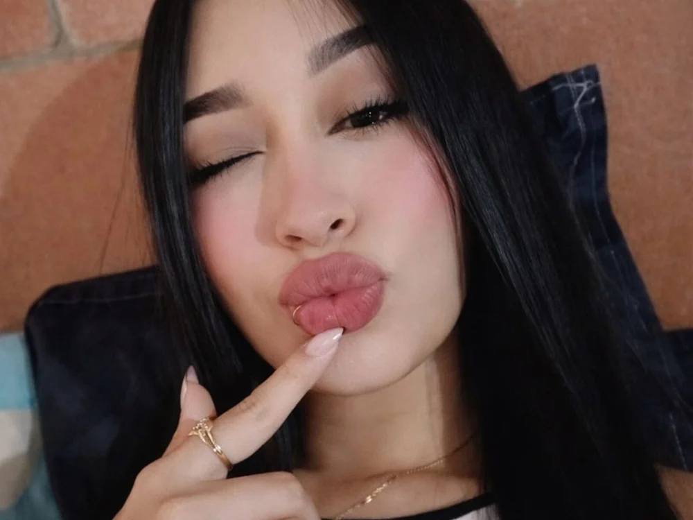 zarawhite offline chatrum