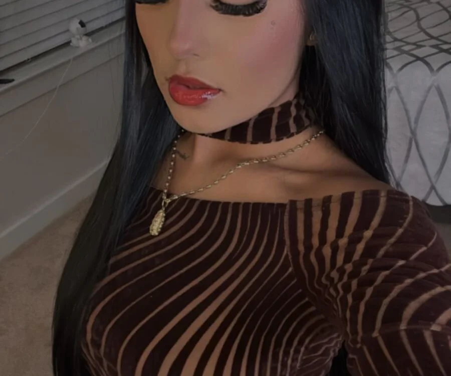 Scarlet_Broown offline chatrum