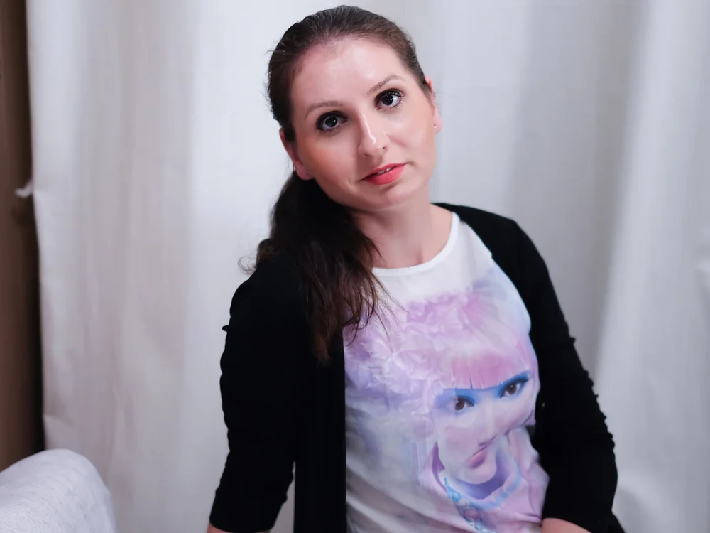 BrunetteAdelle's Offline XXX Chat