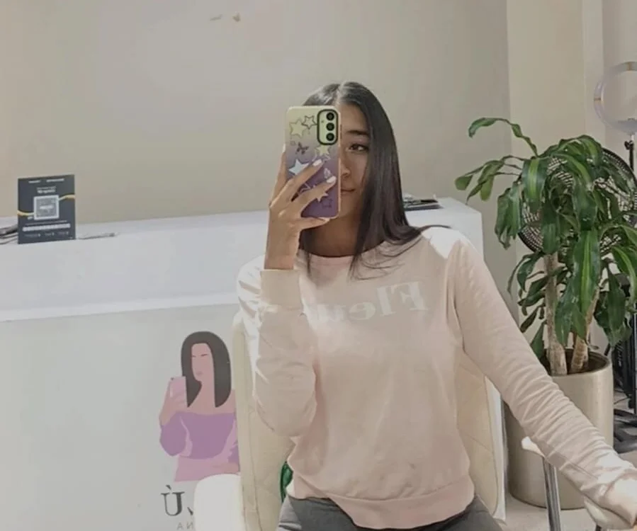 katy_lenah's Offline XXX Chat