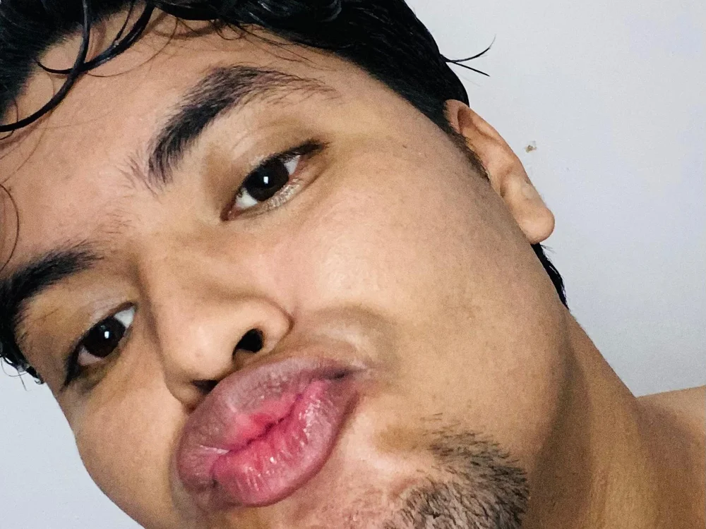 Czat XXX offline – Ninfomano2002