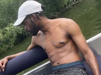 Thebestblackdick webcam model