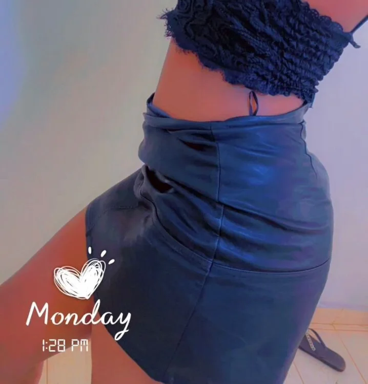 AuroraNovaa: офлайн-секс-чат