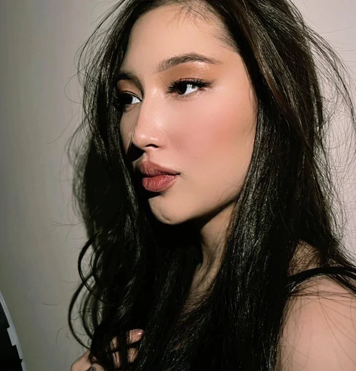 miva_cho's Offline Chat Room