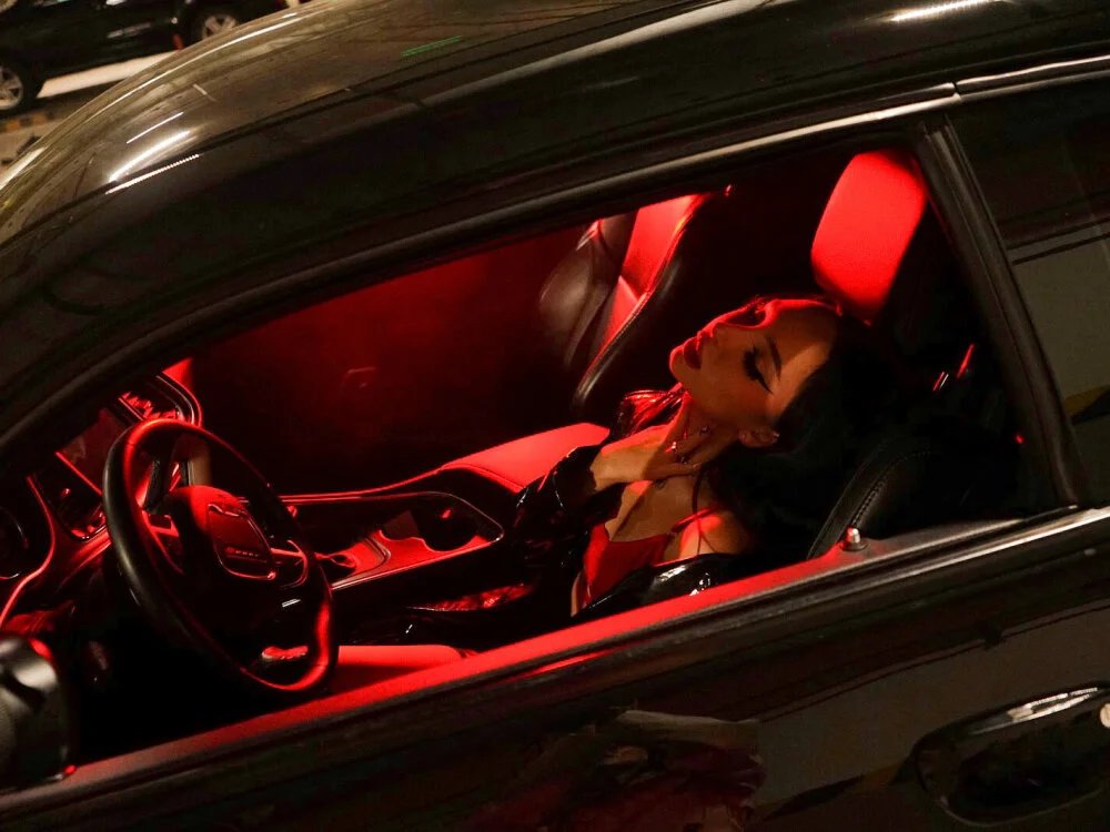 Lina_Thornton_'s Offline XXX Chat