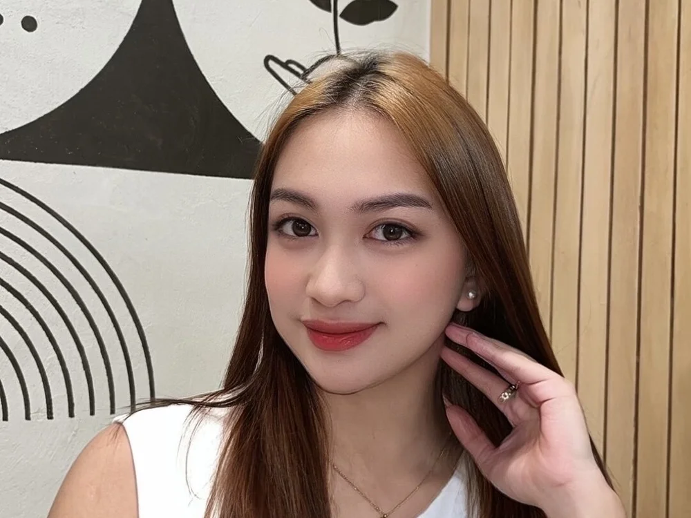 Chloe_cuntx offline chatrum