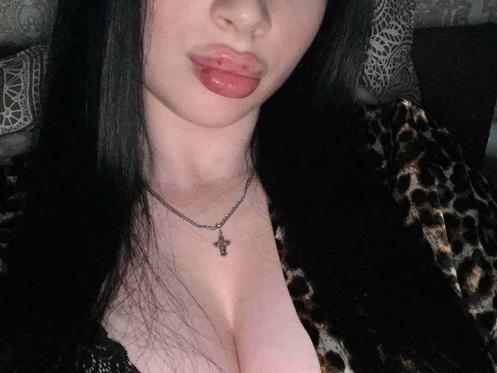 Dakotesss offline chatrum