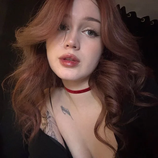 Офлайн-чат XXX RemyLarson