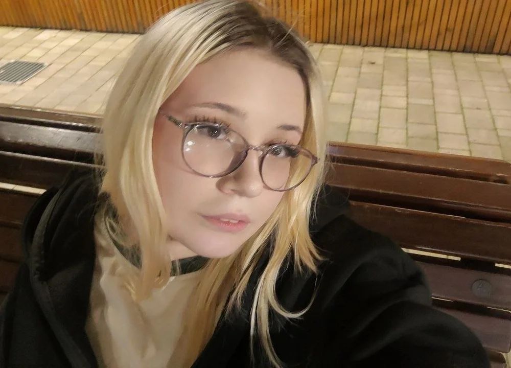 LeahBloom's Offline XXX Chat