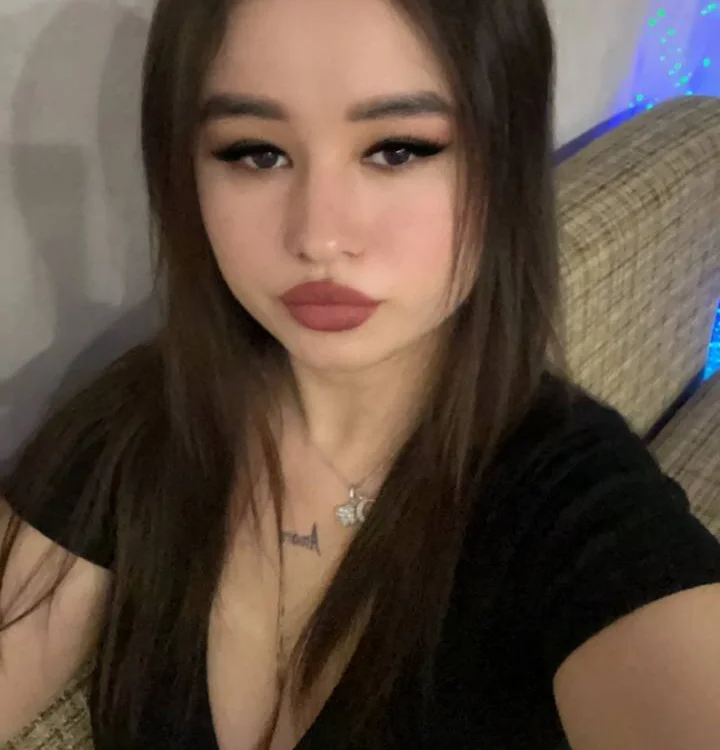 TrinityAlexia's Offline Chat Room