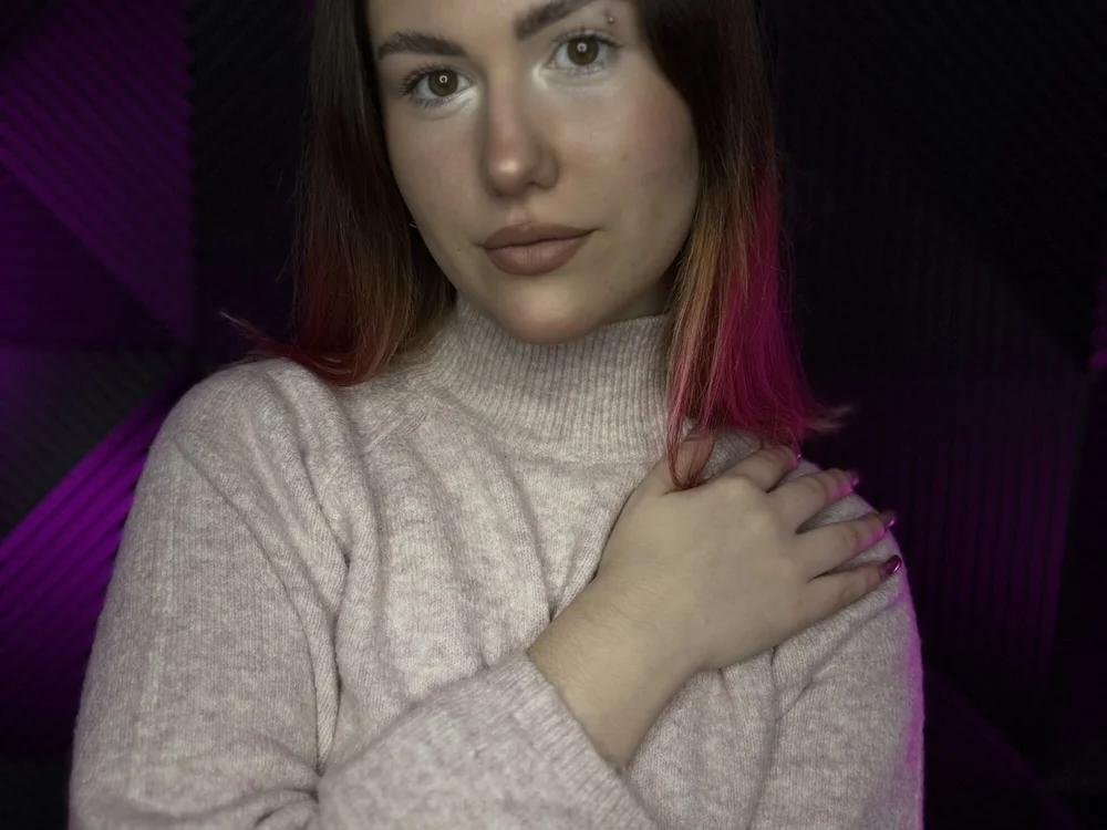 PhyllisBurt's Offline Chat Room