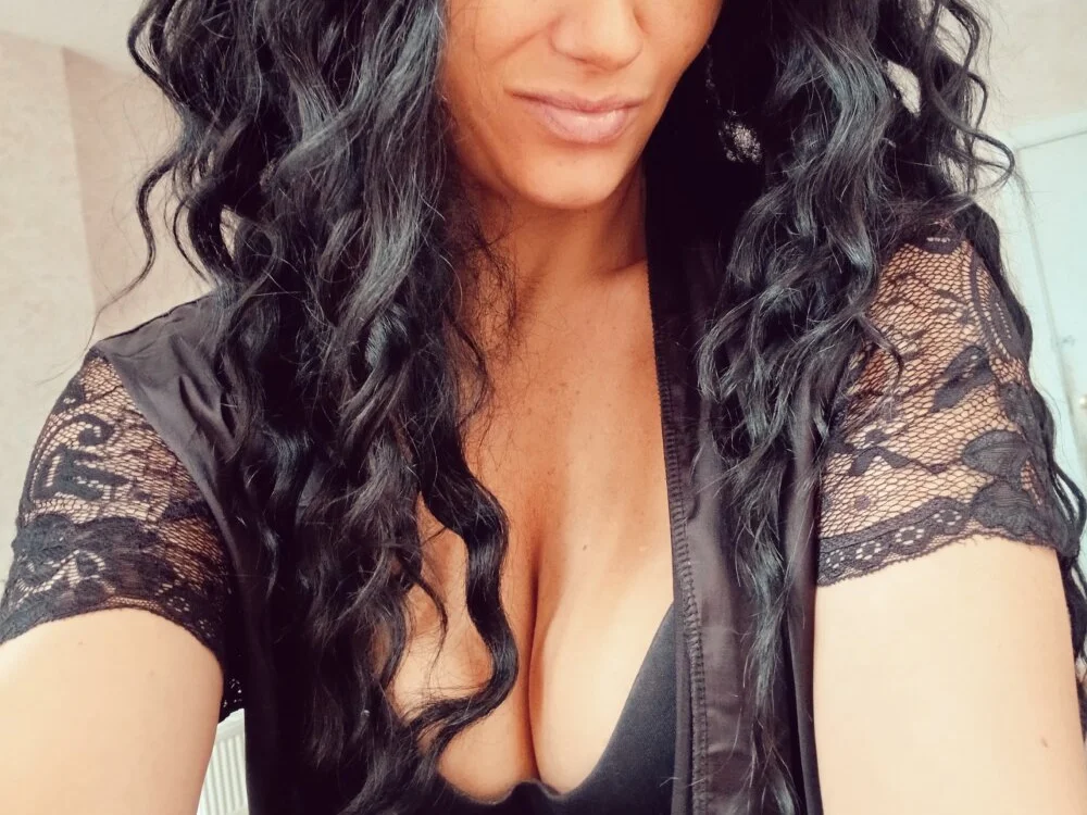 EhidnaLowq Adlı Modelin Çevrimdışı XXX Sohbeti