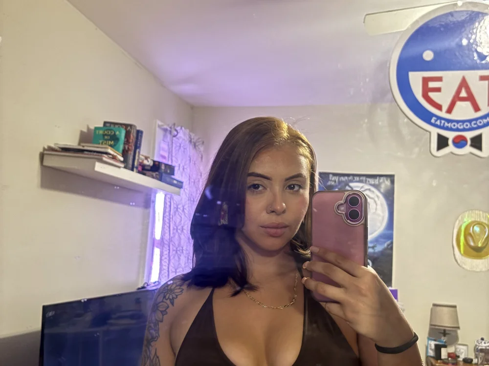 Estrellaaa123's Offline Chat Room